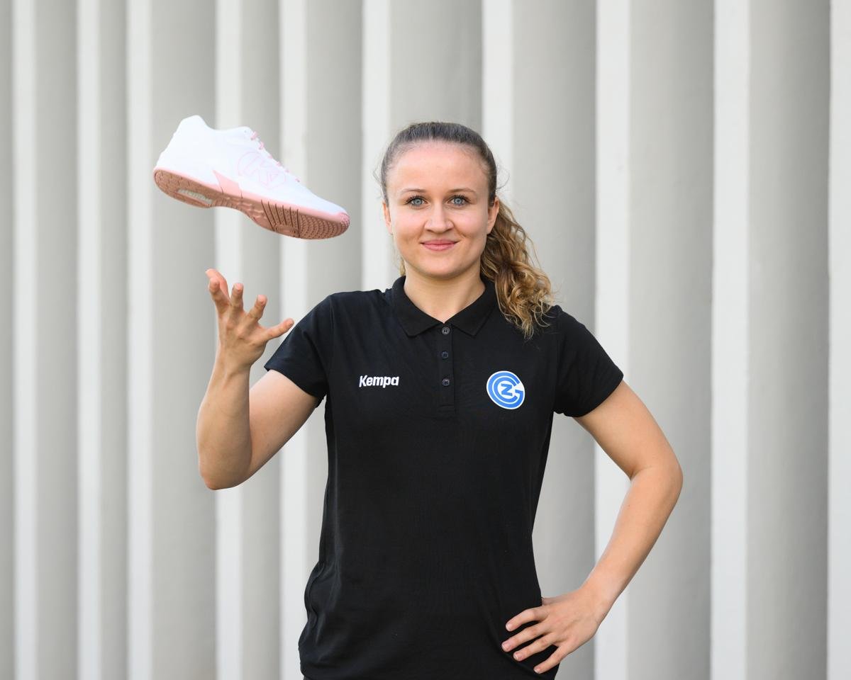 LEONIE AELLEN